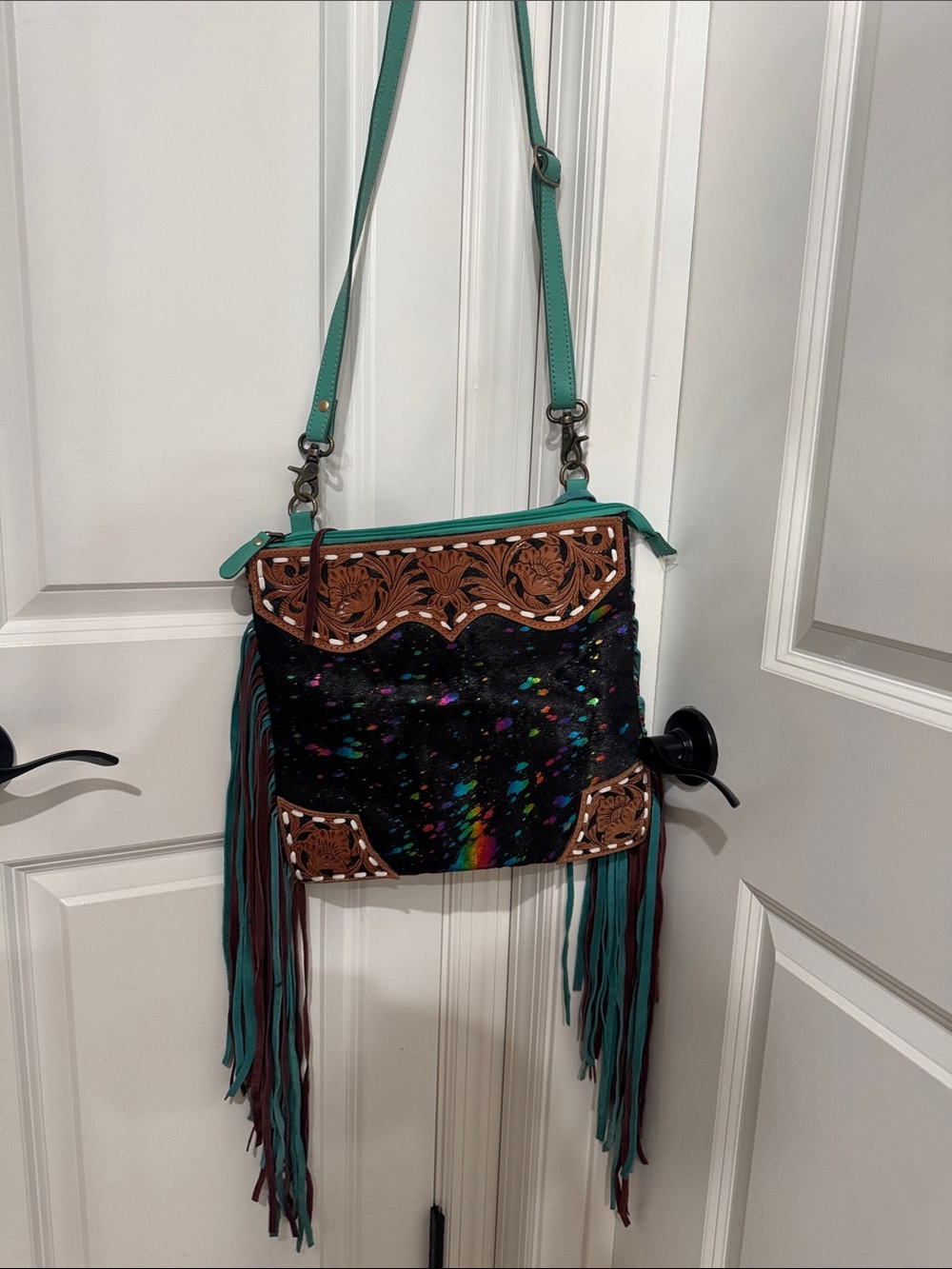 Turquoise Fringe Crossbody Bag with Multicolor Speckle Detail